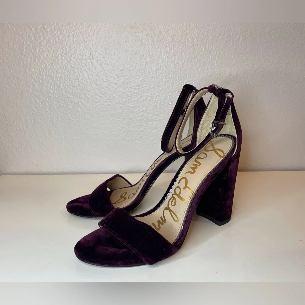Sam Edelman Women's Yaro Heeled Velvet Sandals Size 6‎